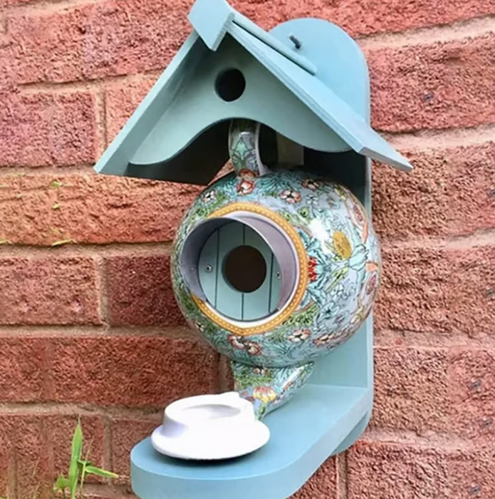 Kleurrijk Vogelhuisje - Perfect voor in de Tuin