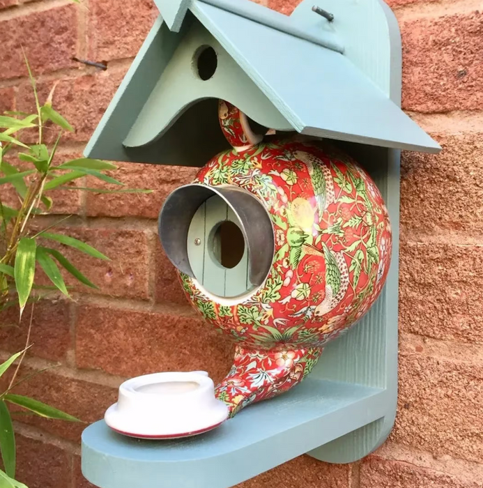 Kleurrijk Vogelhuisje - Perfect voor in de Tuin